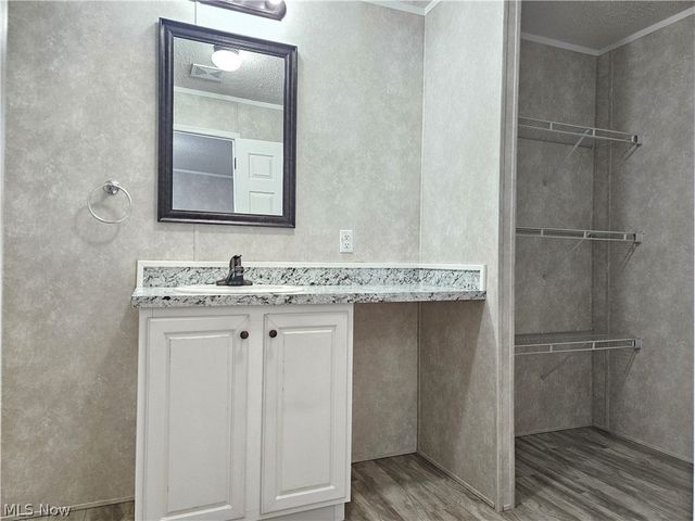 202 W Main Road 93, Conneaut, OH 44030