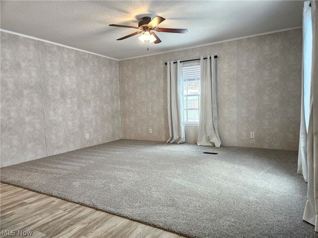 202 W Main Road 93, Conneaut, OH 44030