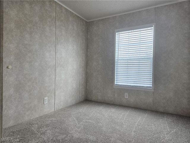 202 W Main Road 93, Conneaut, OH 44030