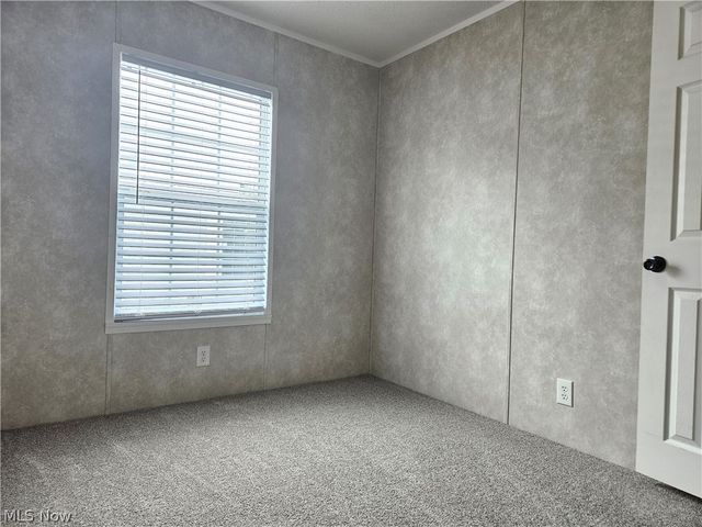 202 W Main Road 93, Conneaut, OH 44030