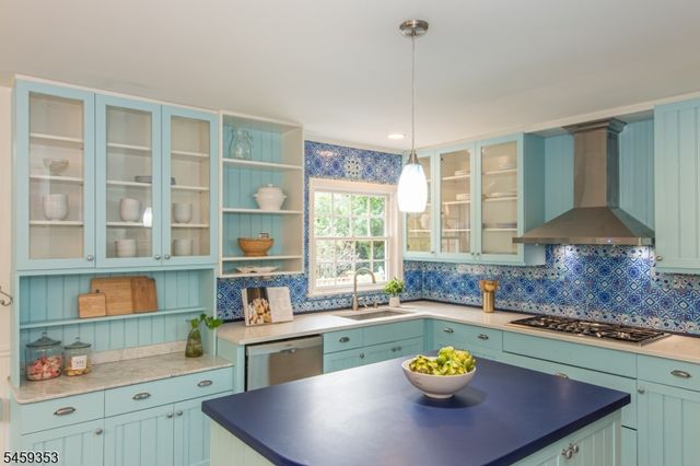 12 Melrose Pl, Montclair Twp., NJ 07042