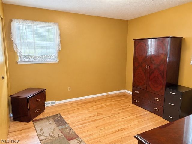 16710 Dynes Avenue, Cleveland, OH 44128