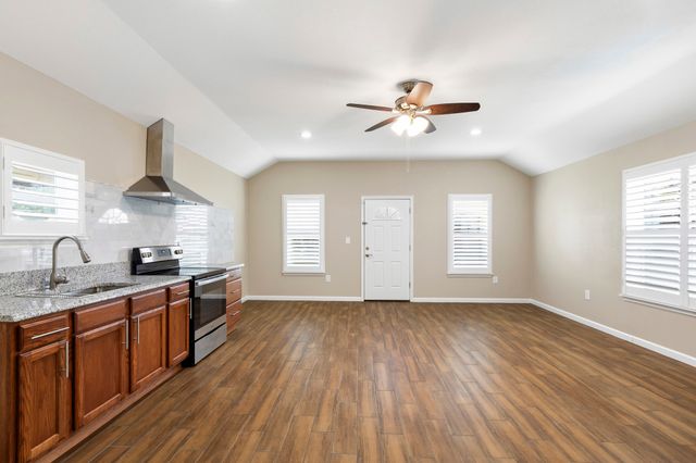 413 Hardwood Trail, Mesquite, TX 75150