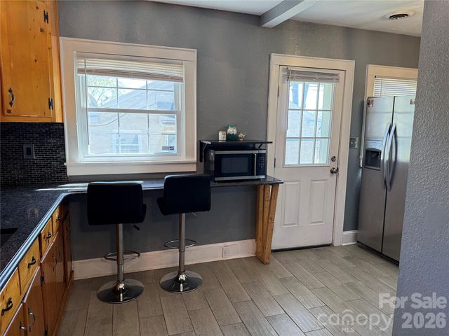 316 Sharon Avenue NW, Lenoir, NC 28645