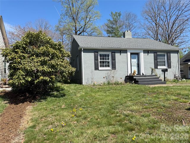 316 Sharon Avenue NW, Lenoir, NC 28645