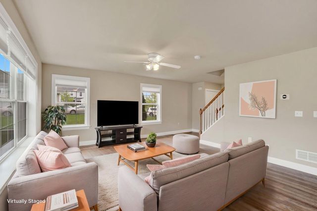 340 CEDAR HOLLOW, Manheim, PA 17545