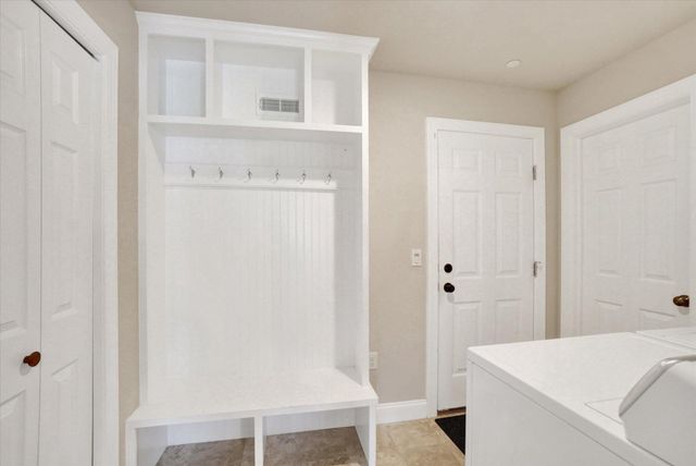 340 CEDAR HOLLOW, Manheim, PA 17545