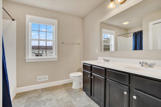 340 CEDAR HOLLOW, Manheim, PA 17545