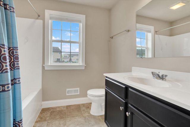 340 CEDAR HOLLOW, Manheim, PA 17545