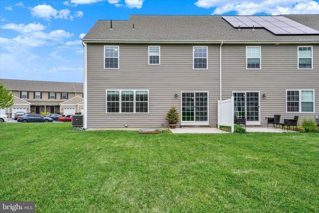 340 CEDAR HOLLOW, Manheim, PA 17545