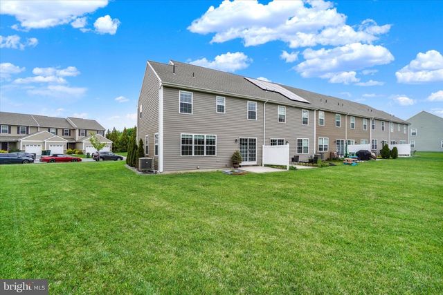 340 CEDAR HOLLOW, Manheim, PA 17545