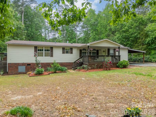 13753 Saint Thomas Drive, Stanfield, NC 28163