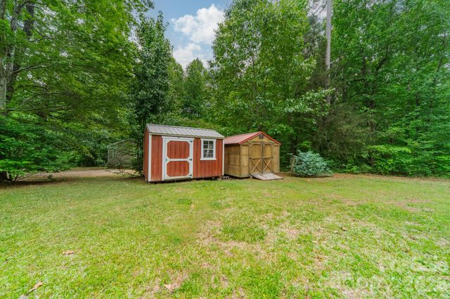 13753 Saint Thomas Drive, Stanfield, NC 28163