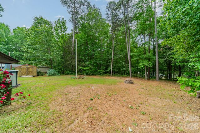 13753 Saint Thomas Drive, Stanfield, NC 28163