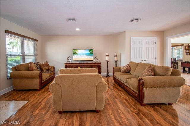 3528 SE 16th PL, Cape Coral, FL 33904