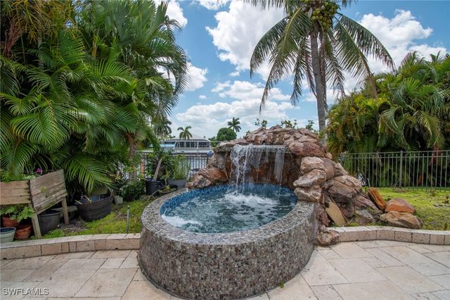 3528 SE 16th PL, Cape Coral, FL 33904