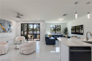 7510 Rockefeller DR, Naples, FL 34119