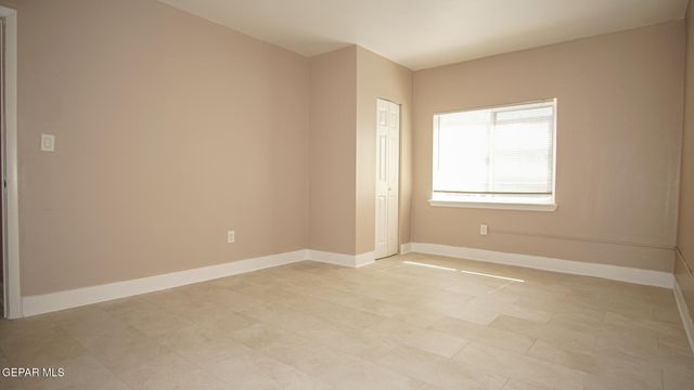 7320 Dale Road Main House, El Paso, TX 79915