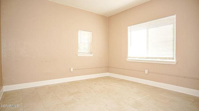 7320 Dale Road Main House, El Paso, TX 79915
