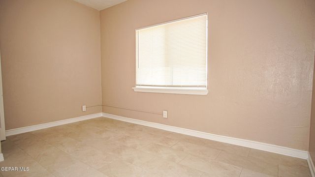 7320 Dale Road Main House, El Paso, TX 79915