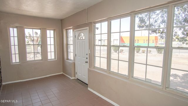 7320 Dale Road Main House, El Paso, TX 79915