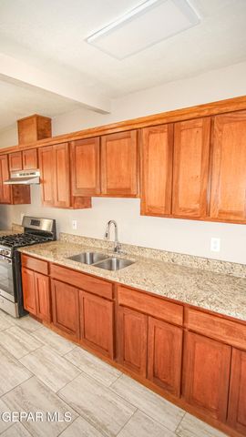 7320 Dale Road Main House, El Paso, TX 79915