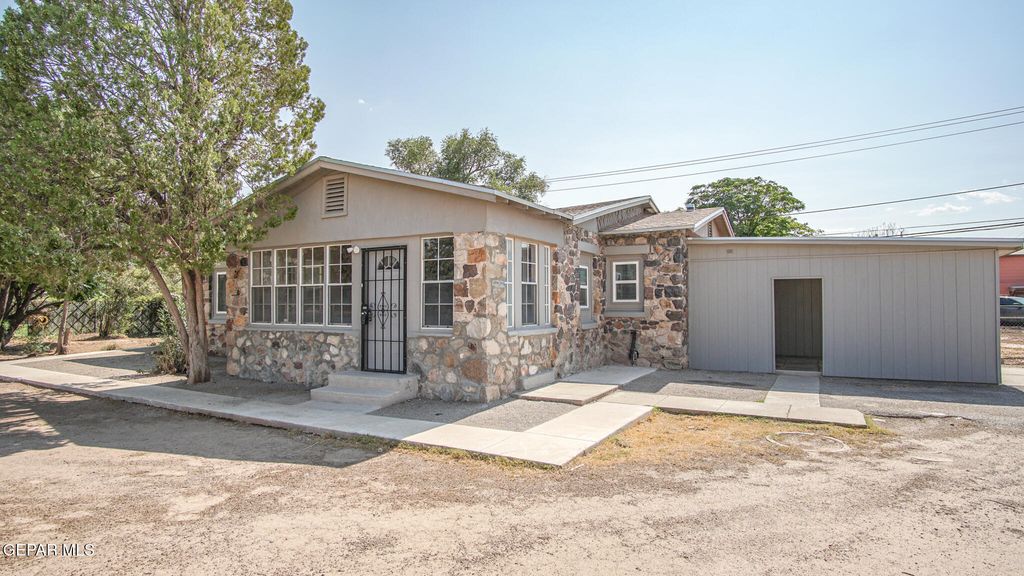7320 Dale Road Main House, El Paso, TX 79915