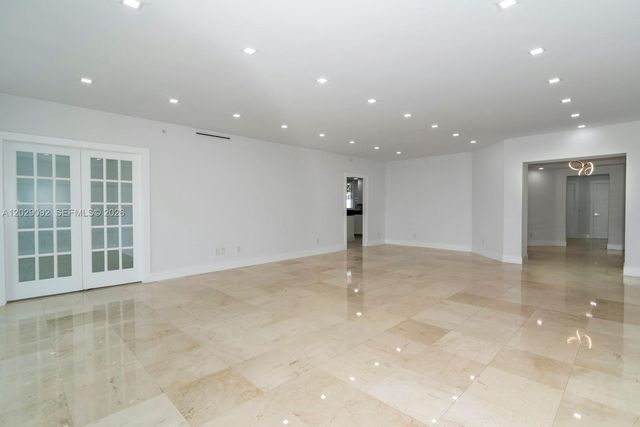 21050 NE 38th Ave 305, Aventura, FL 33180