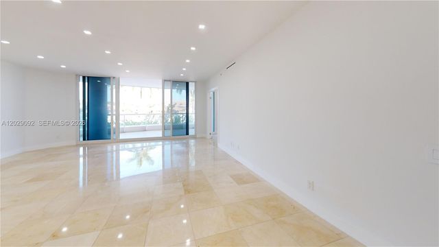 21050 NE 38th Ave 305, Aventura, FL 33180
