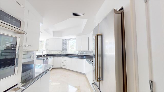 21050 NE 38th Ave 305, Aventura, FL 33180
