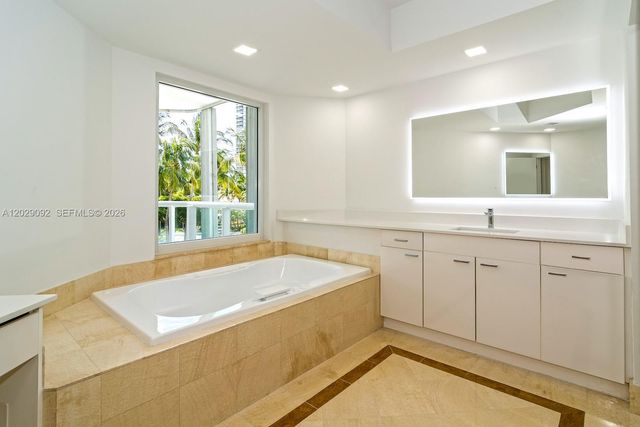 21050 NE 38th Ave 305, Aventura, FL 33180
