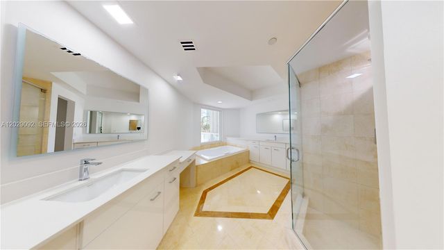 21050 NE 38th Ave 305, Aventura, FL 33180