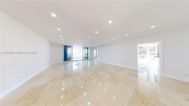 21050 NE 38th Ave 305, Aventura, FL 33180