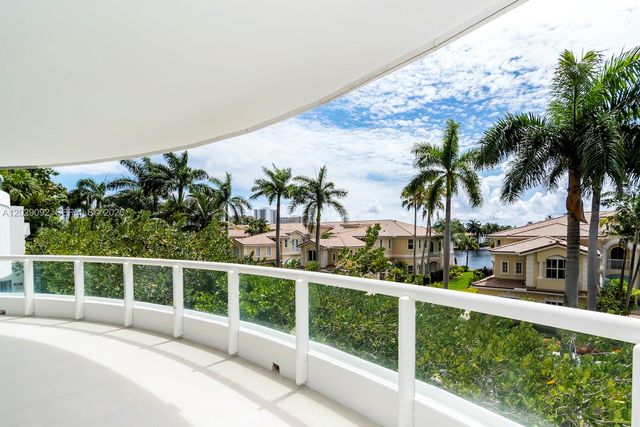 21050 NE 38th Ave 305, Aventura, FL 33180
