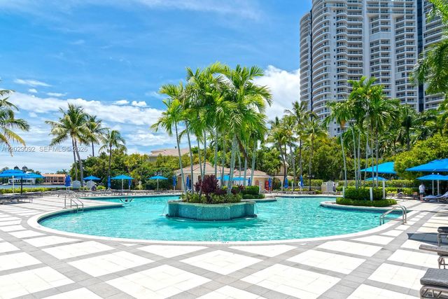 21050 NE 38th Ave 305, Aventura, FL 33180