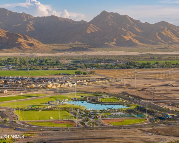 12424 W ATLANTIS Way, Avondale, AZ 85323