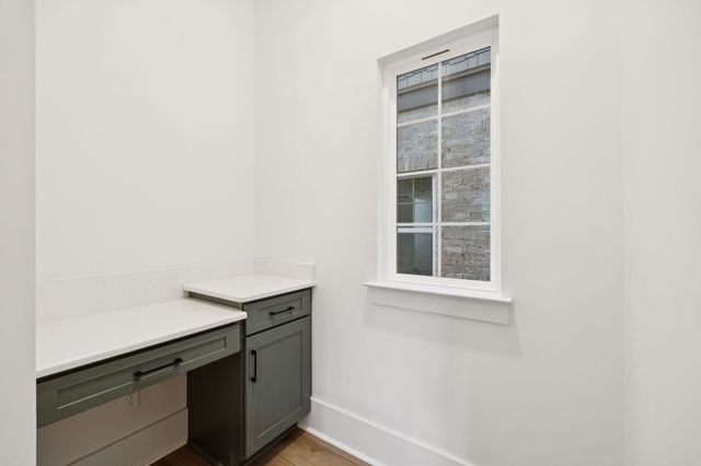 203 Daydreamer Ln, Nashville, TN 37206