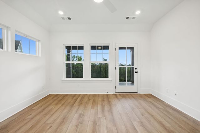 203 Daydreamer Ln, Nashville, TN 37206