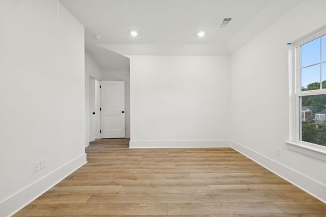 203 Daydreamer Ln, Nashville, TN 37206