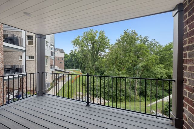 203 Daydreamer Ln, Nashville, TN 37206