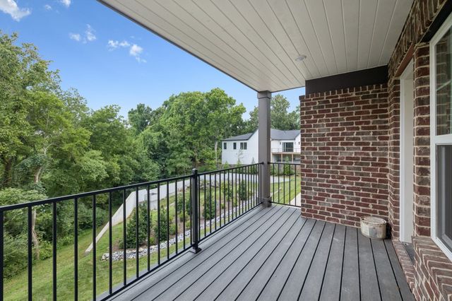 203 Daydreamer Ln, Nashville, TN 37206