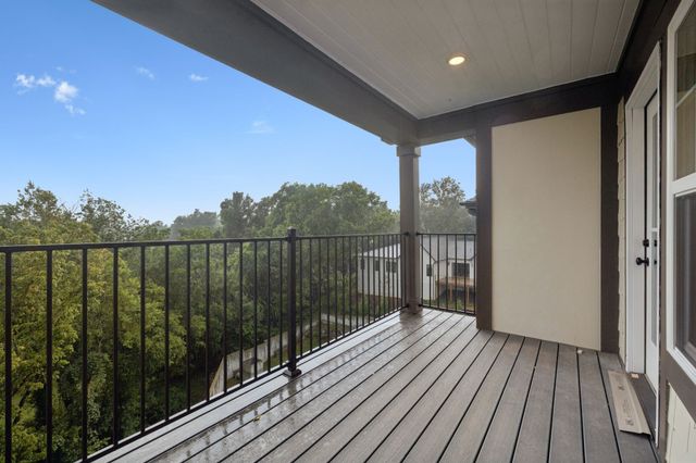 203 Daydreamer Ln, Nashville, TN 37206