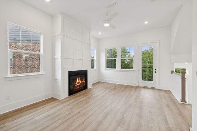 203 Daydreamer Ln, Nashville, TN 37206