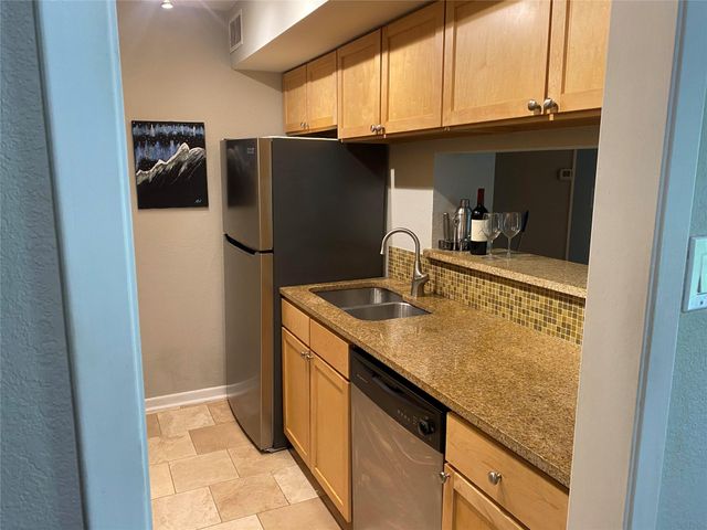 3204 Menchaca RD 408, Austin, TX 78704