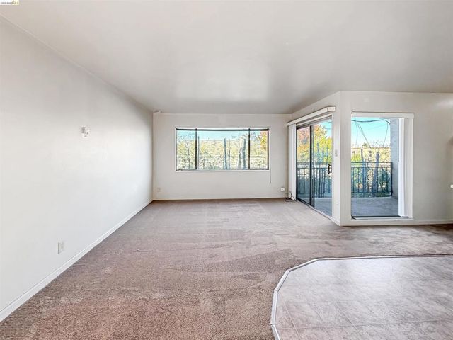 2172 Blake St, Berkeley, CA 94704