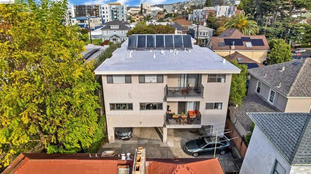 2172 Blake St, Berkeley, CA 94704