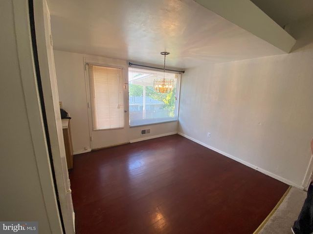 3137 GRAHAM RD, Falls Church, VA 22042