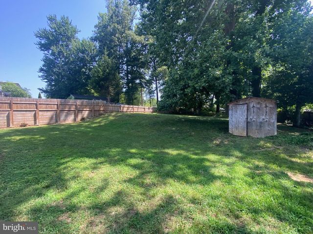 3137 GRAHAM RD, Falls Church, VA 22042