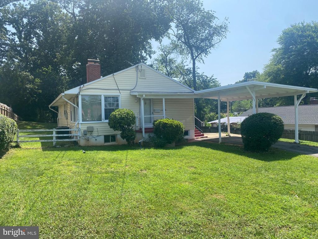3137 GRAHAM RD, Falls Church, VA 22042