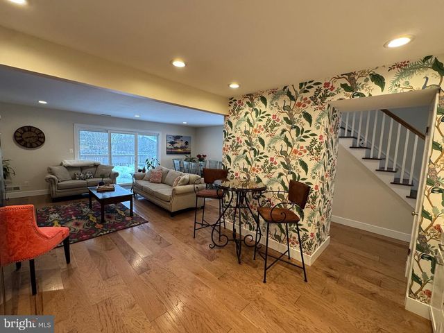 107 LAMPLIGHTER CT, Marlton, NJ 08053